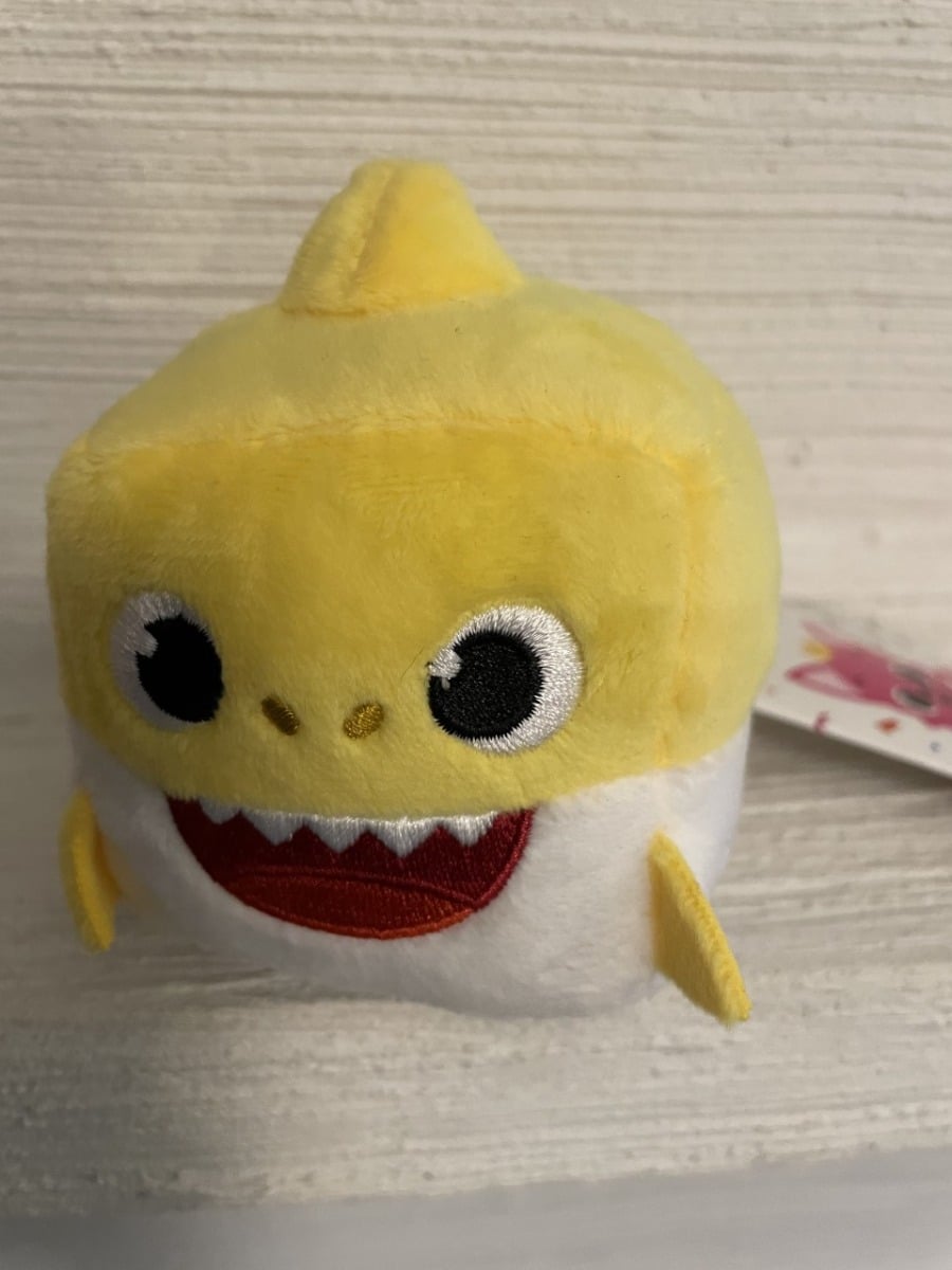 PinkFong Baby Shark keltainen pieni