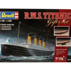 Revell RMS Titanic koottava laiva